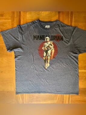 Star Wars The Mandalorian Boba Fett Graphic T-Shirt Gray 2XL Mad Engine EUC